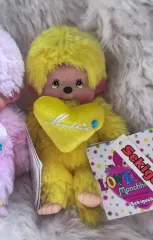 モンチッチ 抱擁 ハート 黄色