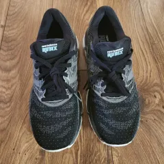 アメリカ New Balance ランニングシューズ サイズ US 8 ほぼ新品 単1回着用