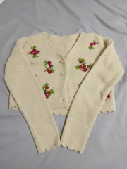 フラワー 刺繡 ニットショートカーディガン クロップドカーディガン 55 66