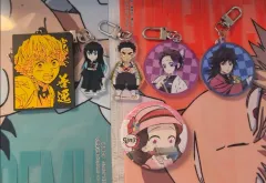 鬼滅の刃 グッズ アクリル キーホルダー / バッジ