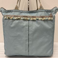 1055　LeSportsac　レスポートサック　 トートバッグ　エブリガールトート　 花柄×ドット　水玉　フリル　水色　 ライトブルー系　ナイロン　軽量　 レディース