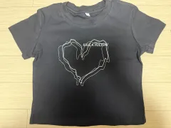 新品) ハート 黒 クロップドTシャツ 半袖Tシャツ
