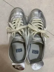 オニツカタイガー メキシコ 66 シルバー スニーカー (230)