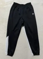 アディダス ジョガーパンツ