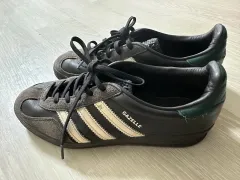 アディダス ガゼル インドア NIGHT ブラウン