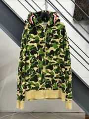 A BATHING APE アベイシングエイプ 迷彩柄 BIG ABC カモ シャーク フードジップアップ