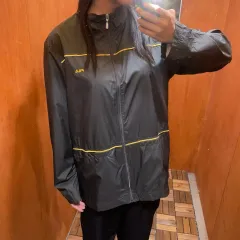 (XL) FILA フィラ ウィンドブレーカー