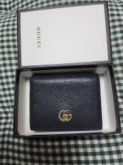 グッチ GGマーモント 二つ折り財布 ブラック