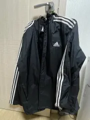 アディダス ウィンドブレーカー