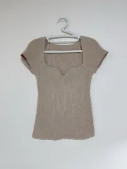 スクエアネック リブ ニット (ベージュ)