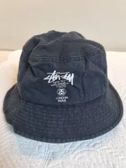 STUSSY ブラック バケットハット