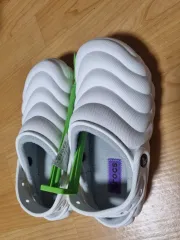 ClassicLINEド オーバファーパフ クロッグ 250