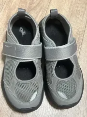 ニューバランス スニーカー