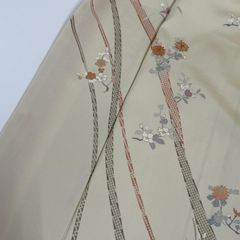 夏物 絽訪問着 付け下げ ベージュ 草花文様 友禅に刺繍 正絹 三越