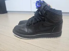 ジョーダン1 ハイ ブラック 230