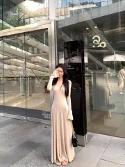 新品級 ニット スリム ロング丈ワンピース