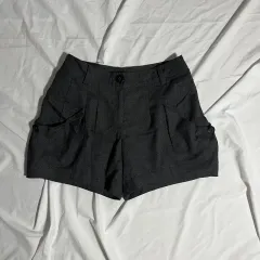 ボタンポケット ウール ショートパンツ