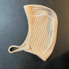 ピーカブー イージー ベイネット ウール 帽子 M ベージュ