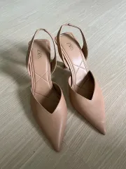 ザラ ベージュ サンダル