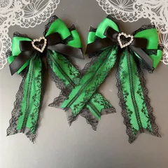大きめハート♡ダブルリボン　緑×黒　グリーン　ヘアクリップ  量産型　地雷　ゴスロリ　天使界隈　サブカル　コンカフェ