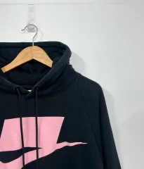 NIKE(ナイキ) ピンク 箱 スウッシュ プルオーバー フード付きTシャツ