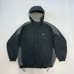 アディダス ブルゾン
