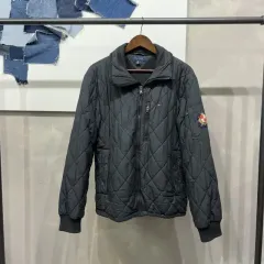 (100) Tommy Hilfiger トミーヒルフィガー カジュアル キルティング 軽量 ダウン ジャケット