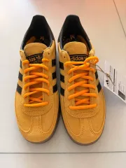 アディダス スニーカー ハンドボール 日本 限定モデル 235