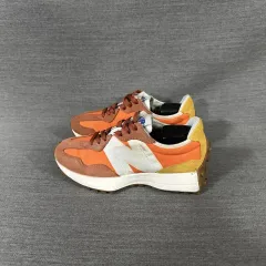 ニューバランス 327 オレンジ スニーカー/レディース(235mm)/s1066
