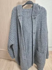 グレー ケーブル編み ニット フード カーディガン