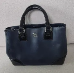 (送料無料※メルカリshop取引では対象外) トリーバーチ ネイビー スクエア トートバッグ