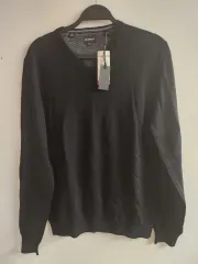 新品 メンズ Vネックニット M