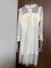 年末ホワイトワンピース