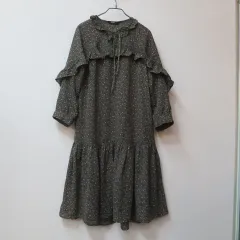 VISITINNEWYORK フリルシャーリングリボンフラワーONE PIECE