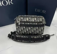 ディオール オブリーク サファリ メッセンジャーバッグ ベージュ