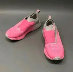 ニューバランス レディース キッズ スリッポン ピンク (210 215) 新品に近いです