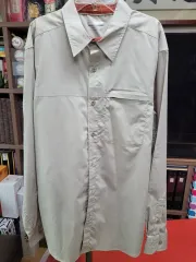 マーモット シャツ です