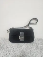 (正規品) FENDI フェンディ スウェード ブラック バゲットバッグ/ヴィンテージ商品