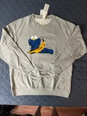 UNIQLO KAWS スウェット