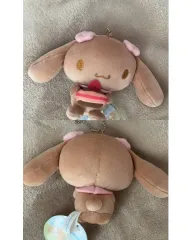 シナモロール モカ いちごケーキ キーホルダー ぬいぐるみ