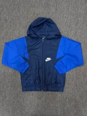 ナイキ ウィンドブレーカー