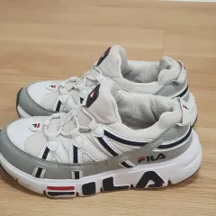 フィラ キッズ スニーカー