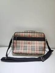 バーバリー チェック クロスバック メッセンジャーバッグ