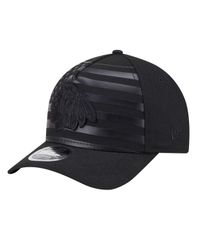 뉴 엘라 남성 액세서리 모자 New Era Mens Black Chicago Blackhawks Game Day Stealth Flag 9FORTY AFrame Adjust