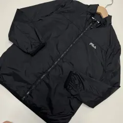 140 휠라 キッズ ブラック ウィンドブレーカー