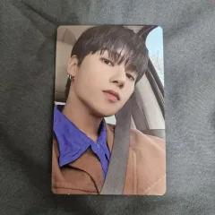 ATEEZ（エイティーズ・アチズ） ウヨン(WOOYOUNG) トレカ album トレカ