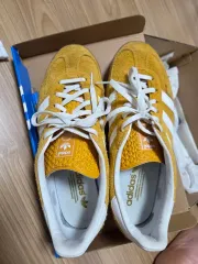 アディダス ガゼル インドア イェロー 260size
