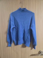 コバルトブルー タートルネック ケーブル編み ニット セーター