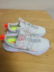 ナイキ スペース ヒッピー 04 白 230