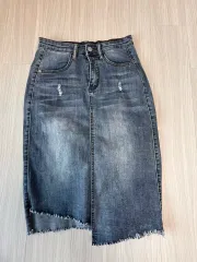 ストレッチの良い デニムスカート ミディ丈